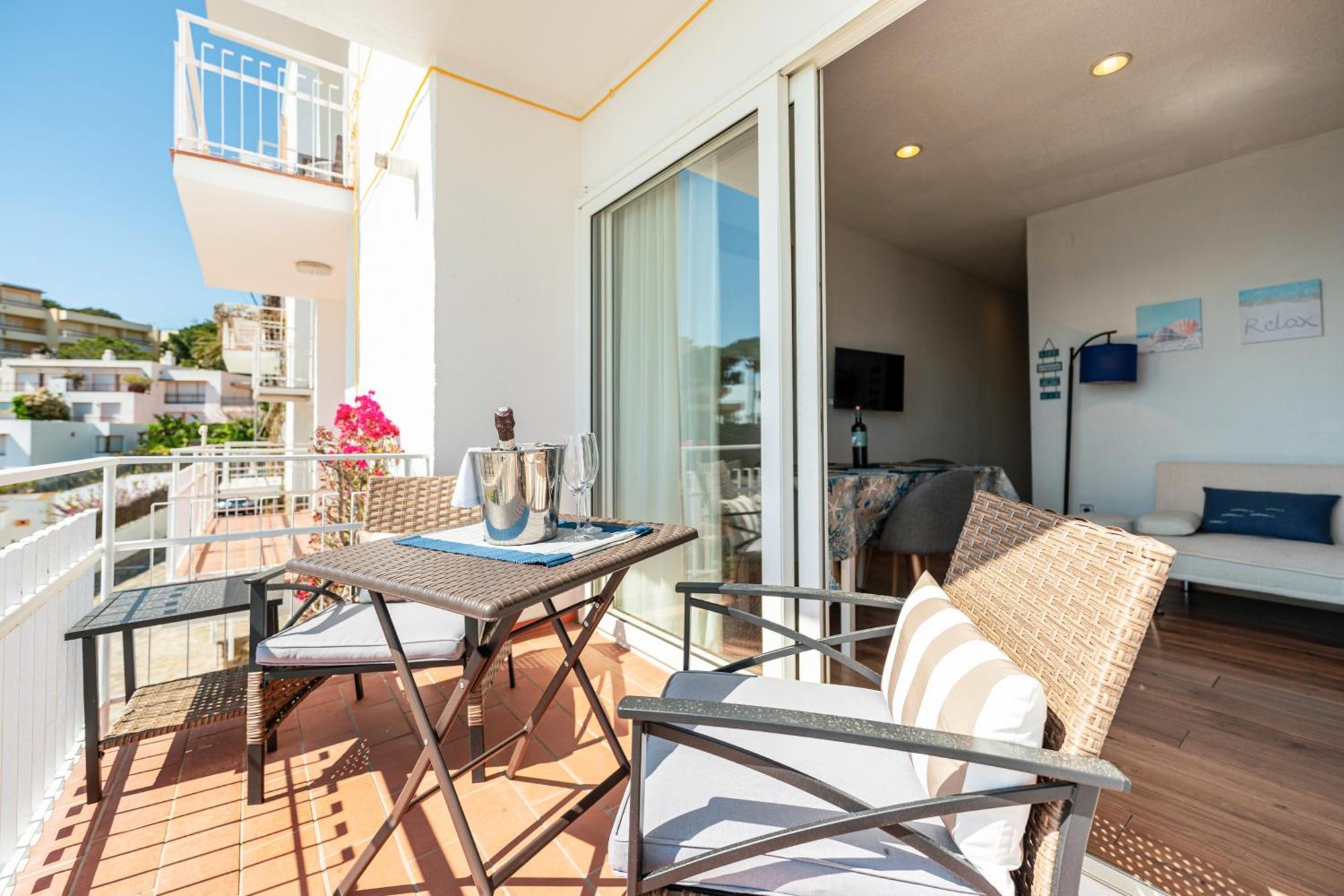 Santa Llucia Apartaments Росес Екстериор снимка