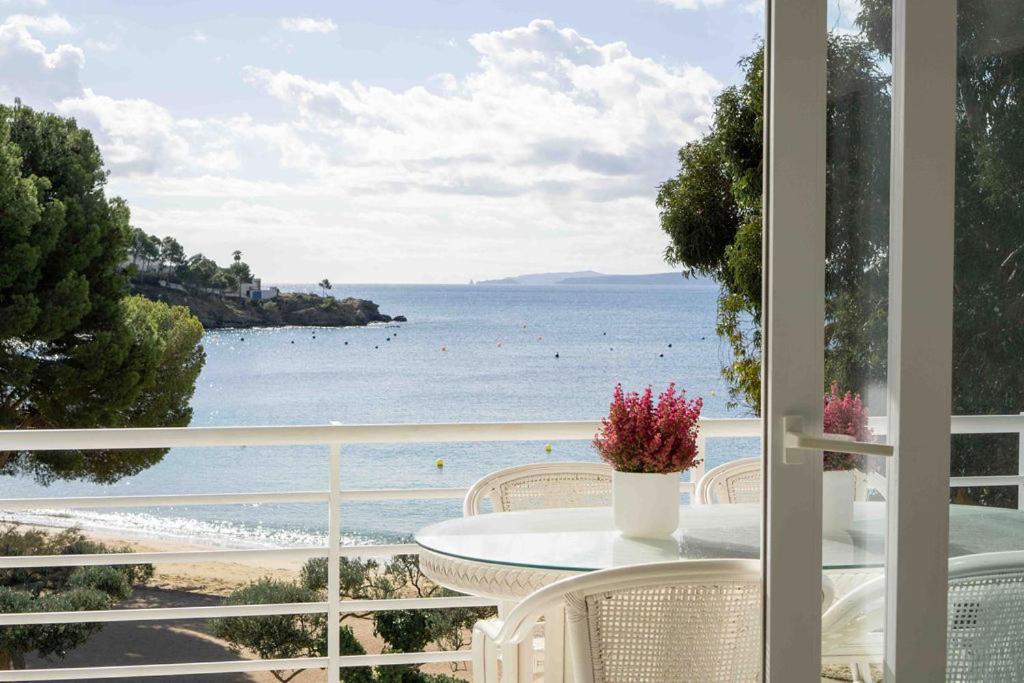 Santa Llucia Apartaments Росес Екстериор снимка