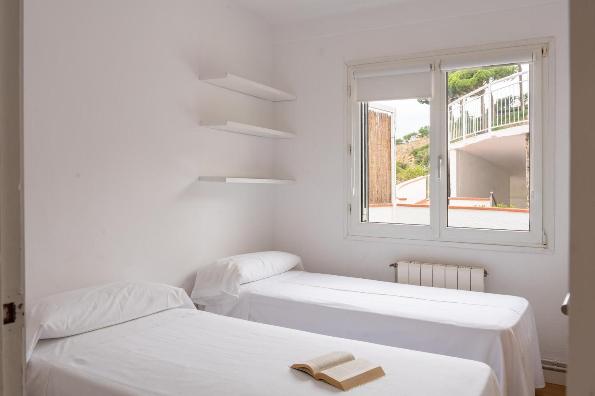 Santa Llucia Apartaments Росес Екстериор снимка